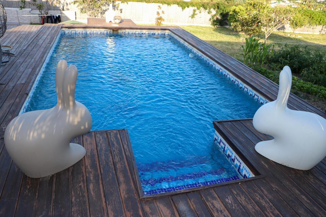 Les Chevaux De Coeur Bed & Breakfast Estepona Exterior photo